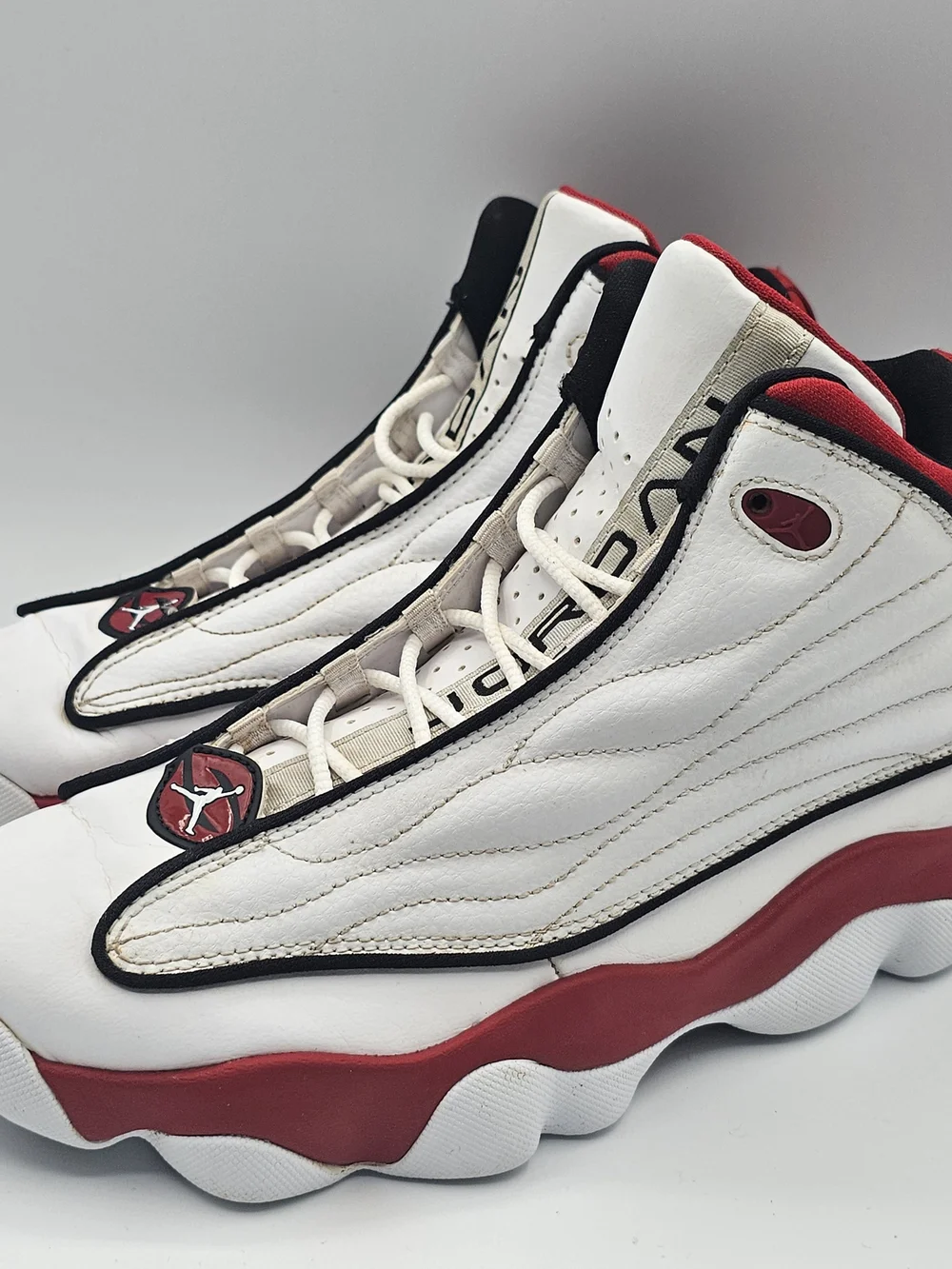 Jordan Strong White/Red Basketball Shoes 5.5Y